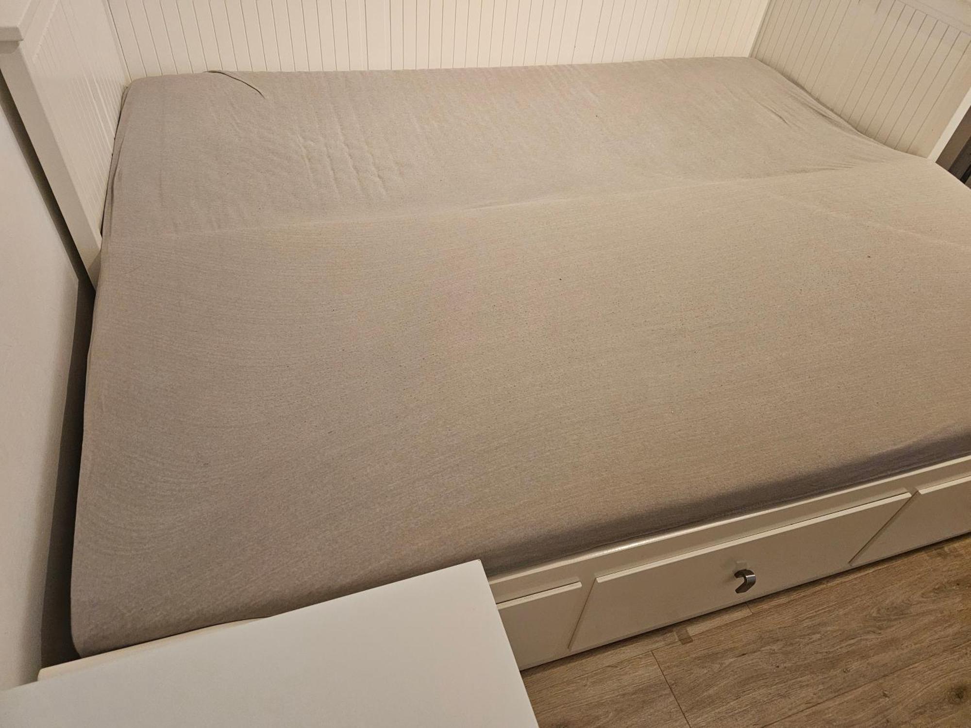 Huge Apartment Next To Train Station Close To The City Center Bratislava Exteriör bild