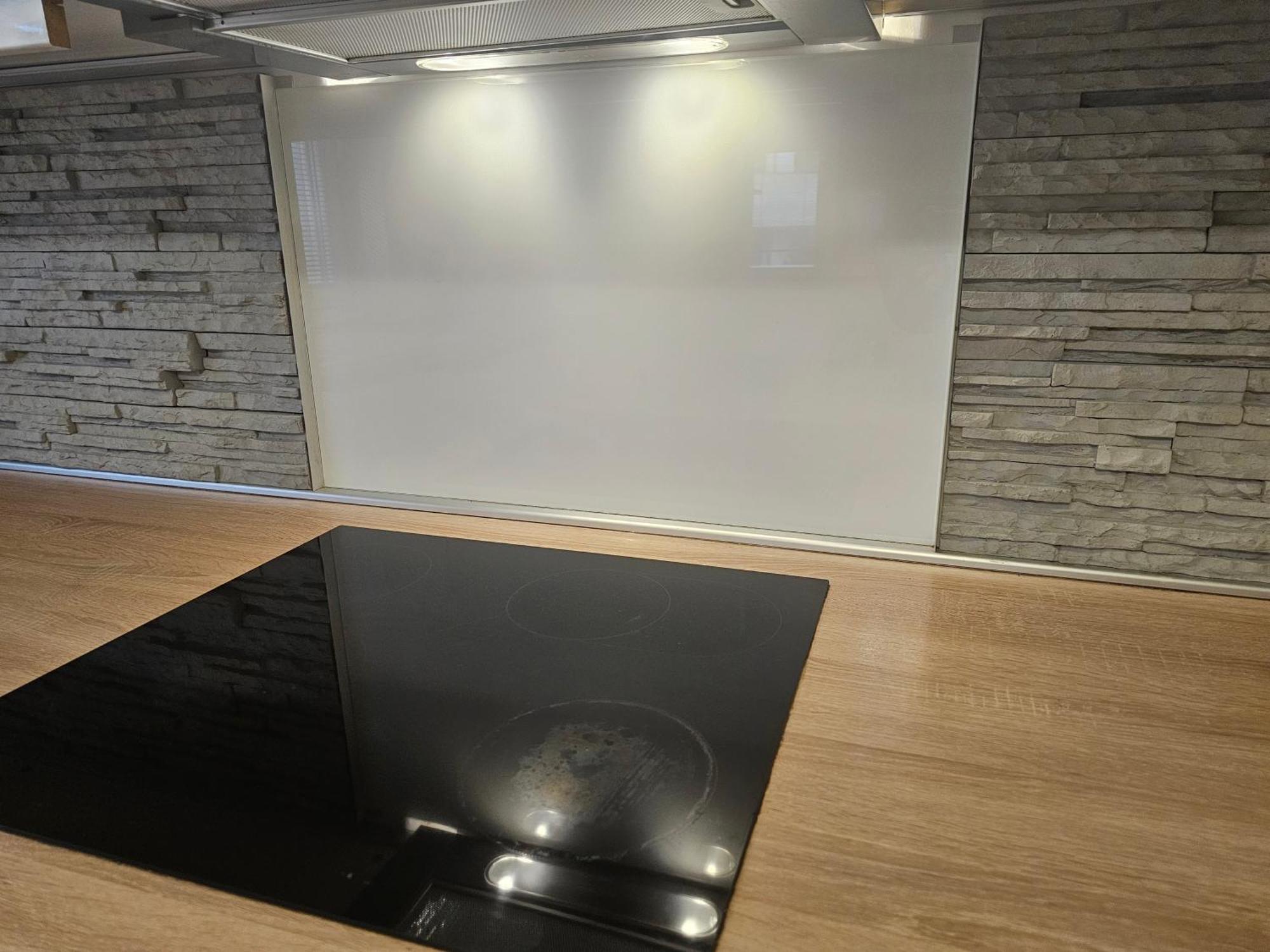 Huge Apartment Next To Train Station Close To The City Center Bratislava Exteriör bild